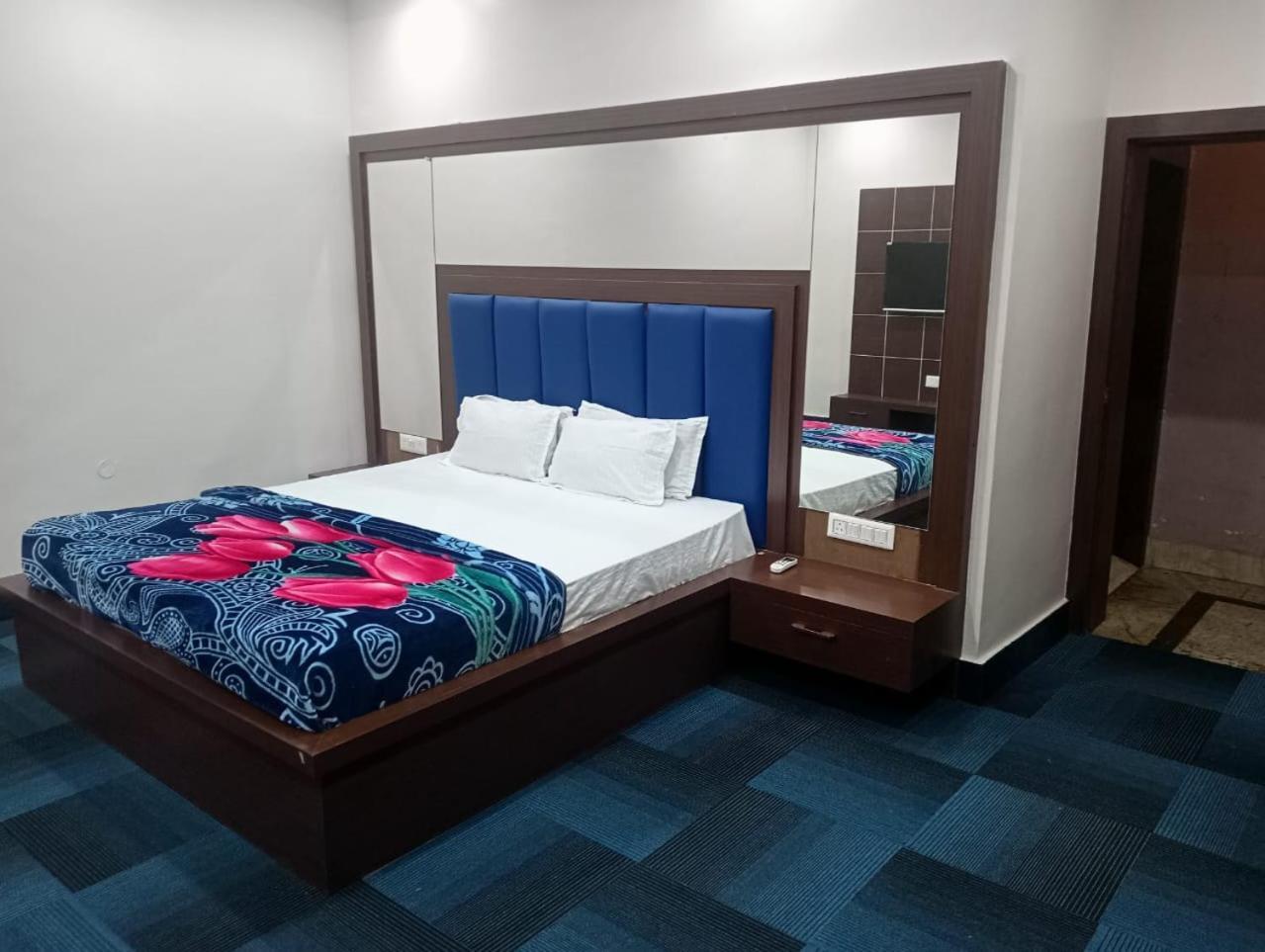 The Prestige Hotel & Convention Panposh Экстерьер фото